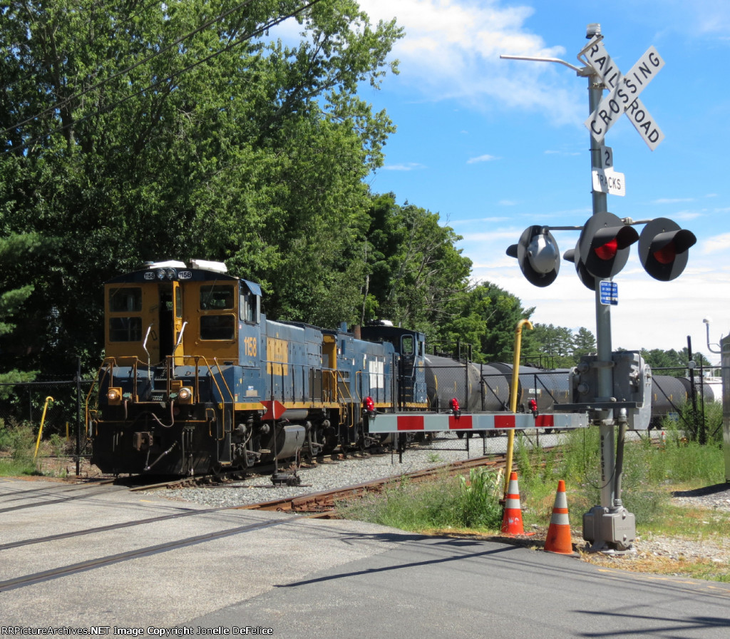 Grafton & Upton RR Works the Yard...